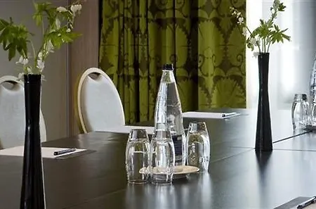 Der Valk Hotel 4*
