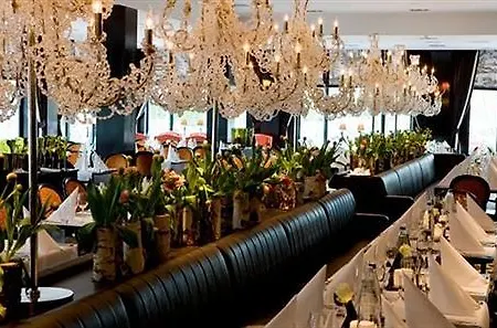 ヴァン デル ヴァルク 4* ハルデルウェイク